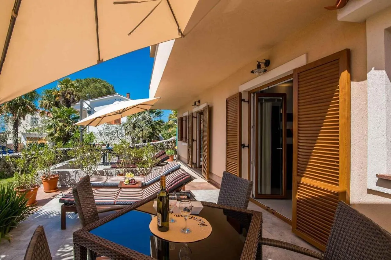 Apartment In Malinska Insel Krk 13004