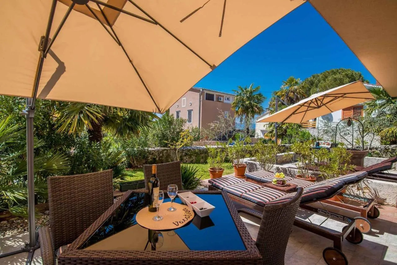 Apartment In Malinska Insel Krk 13004